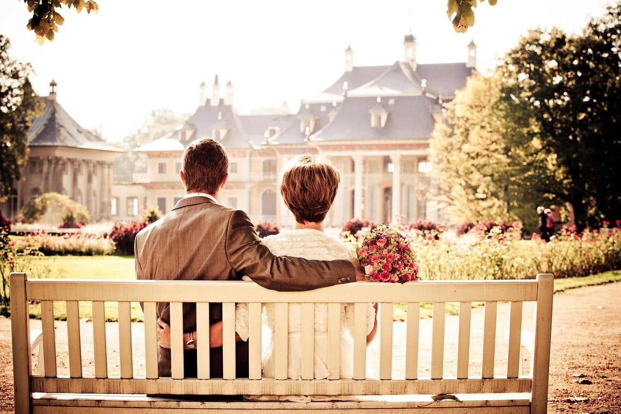 Love Marriage vs Arranged Marriage: Which One Works Better?