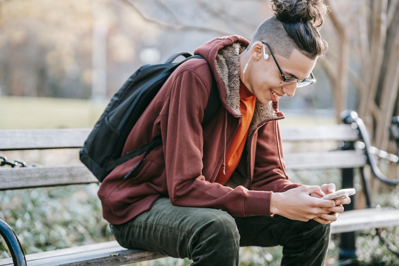 How to Start Talking to Someone on Instagram: A Practical Guide That Actually Works